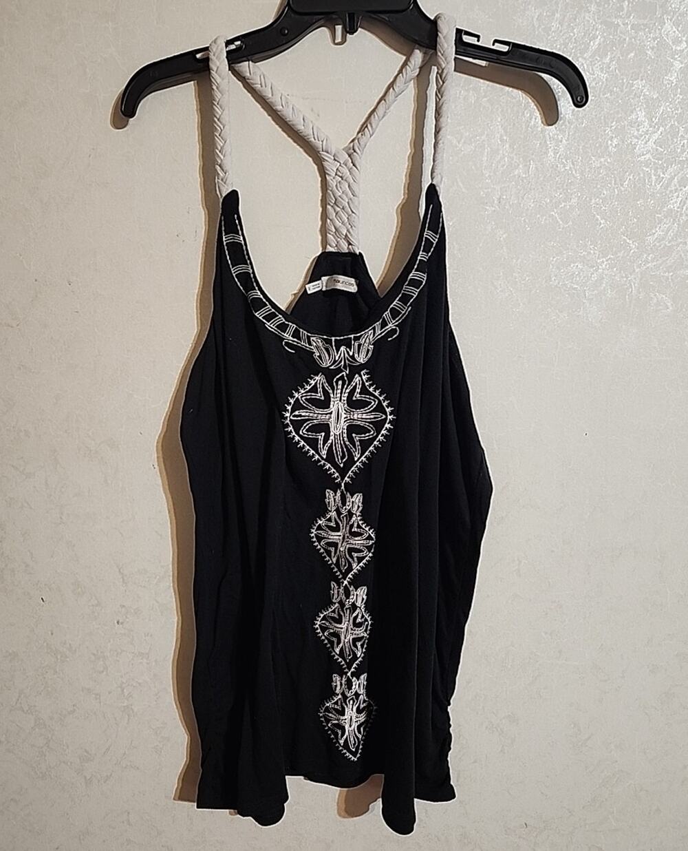 Maurices Plus Size 2 Womens Razorback Tank Embroidered Black